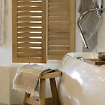 호텔 Yacht Boheme Hotel-boutique Class - Adults Only 3*