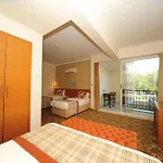 Hotel Yacht Boheme Hotel-boutique Class - Adults Only 3*