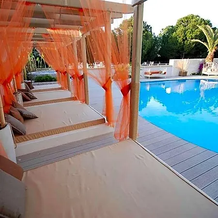 Yacht Boheme Hotel-boutique Class - Adults Only
