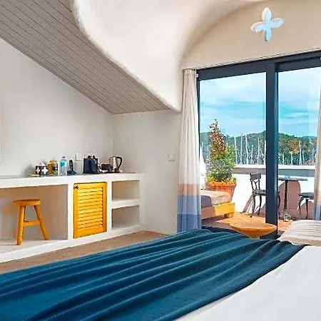 Yacht Boheme Hotel-boutique Class - Adults Only