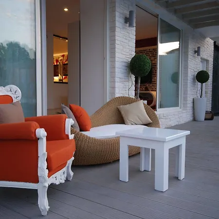 ホテル Yacht Boheme Hotel-boutique Class - Adults Only 3*