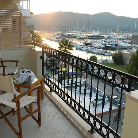 ホテル Yacht Boheme Hotel-boutique Class - Adults Only フェティエ