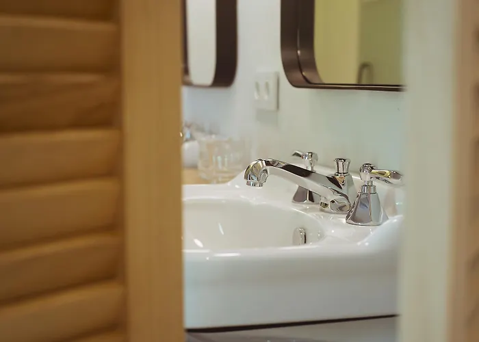 ホテル Yacht Boheme Hotel-boutique Class - Adults Only 3*