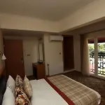 Szálloda Yacht Boheme Hotel-boutique Class - Adults Only 3*