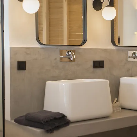 Yacht Boheme Hotel-boutique Class - Adults Only מלון